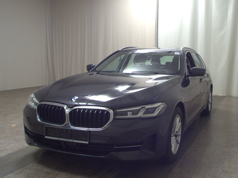 BMW 520d Touring automatik • HUD • panorama — 2