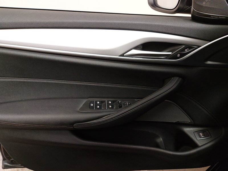 BMW 520d Touring automatik • HUD • panorama — 5