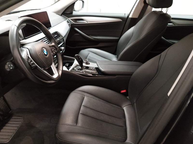 BMW 520d Touring automatik • HUD • panorama — 6