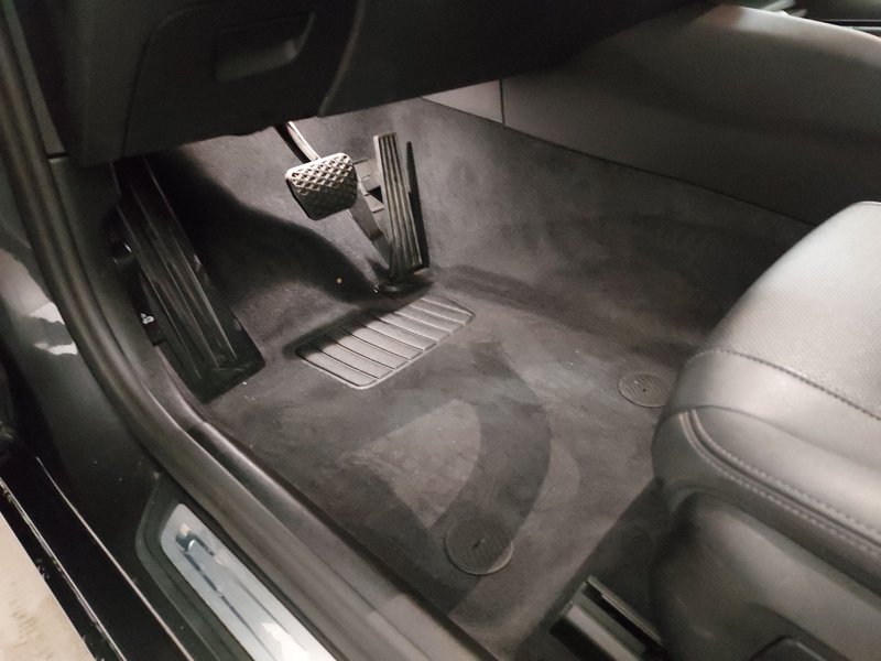 BMW 520d Touring automatik • HUD • panorama — 7