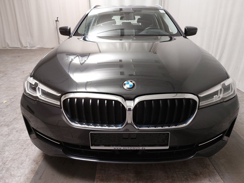 BMW 520d Touring automatik • HUD • panorama — 9