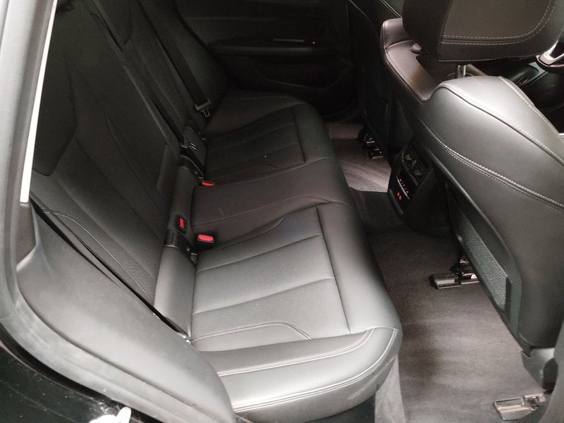 BMW i4 Gran Coupé eDrive40 • AHK • panorama — 12