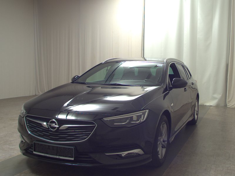 Opel Insignia Sports Tourer 1.6 D Dynamic • 360° kamera • Full LED — 2