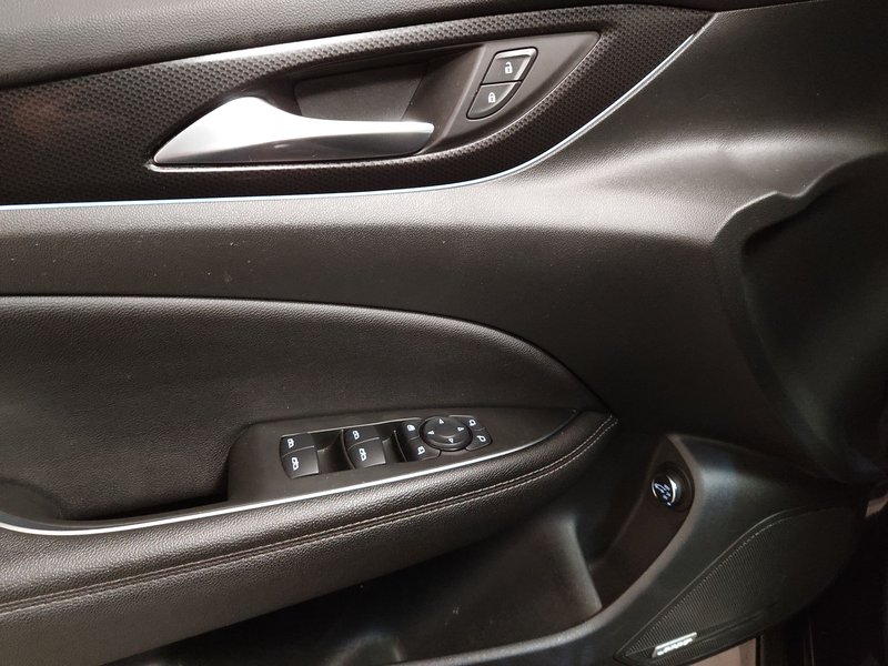 Opel Insignia Sports Tourer 1.6 D Dynamic • 360° kamera • Full LED — 5