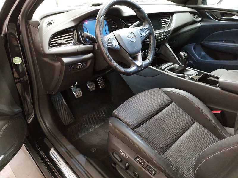 Opel Insignia Sports Tourer 1.6 D Dynamic • 360° kamera • Full LED — 6