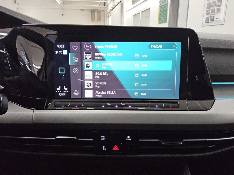 Volkswagen Golf 8 Variant 2.0 TDI automatik Life • ACC • Full LED — 7