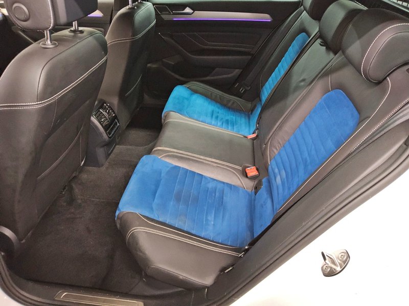 Volkswagen Passat Variant 2.0 TDI automatik • bežično punjenje • masaža — 13