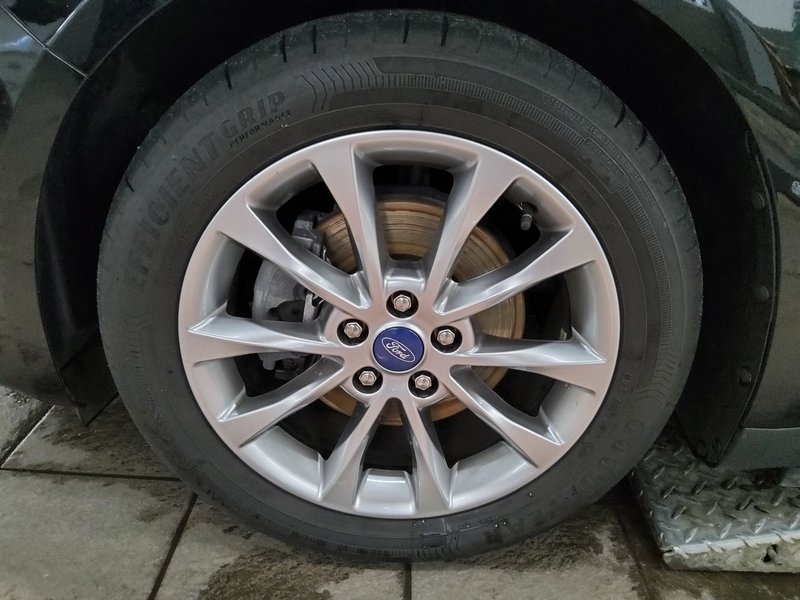 Ford Mondeo Turnier 2.0 TDCi Trend • navigacija • grijana sjedala — 10