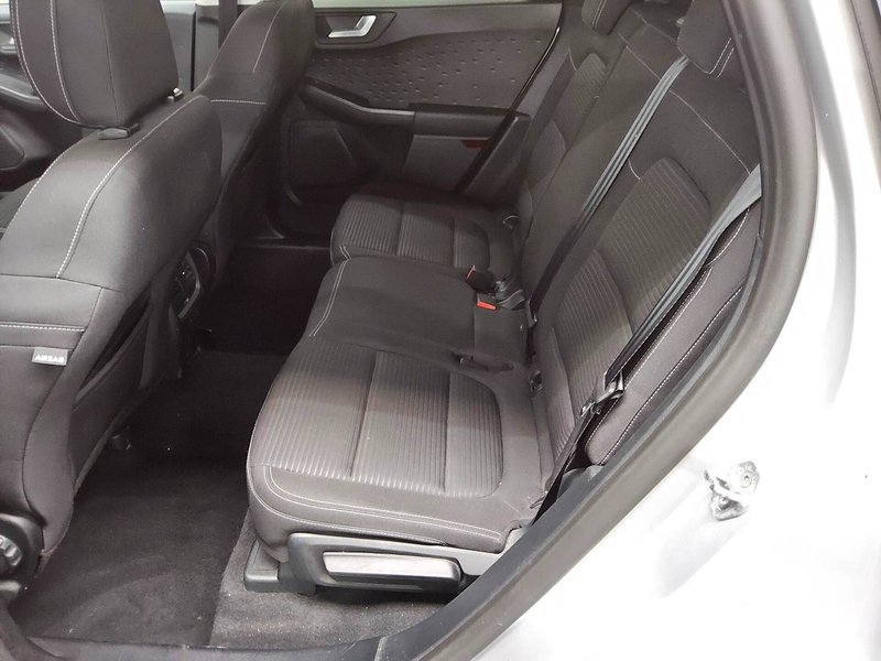 Ford Kuga 2.0 EcoBlue Titanium automatik • ACC • AHK — 13