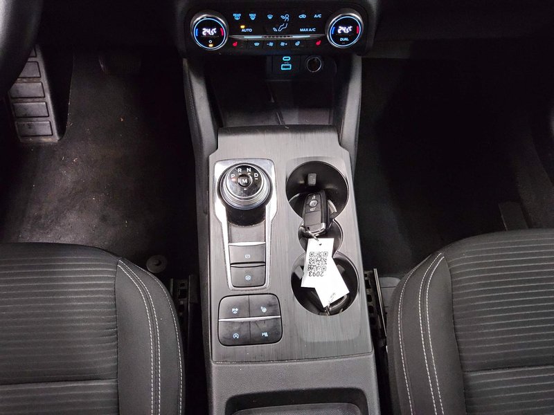Ford Kuga 2.0 EcoBlue Titanium automatik • ACC • AHK — 6