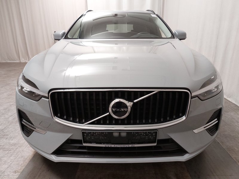 Volvo XC60 B4 D Core automatik • Full LED — 9