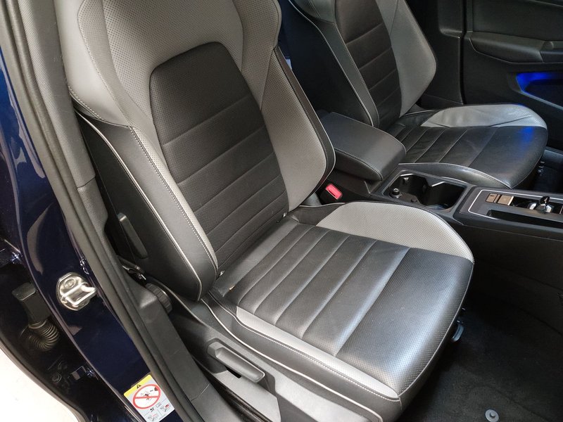 Volkswagen Golf GTE 1.4 TSI automatik • panorama • Full LED — 12