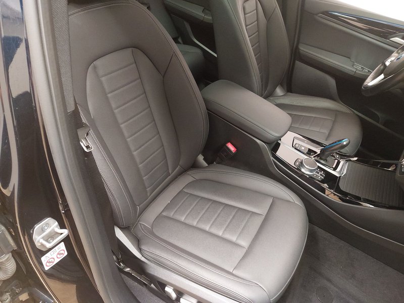BMW iX3 • panorama • ACC — 10