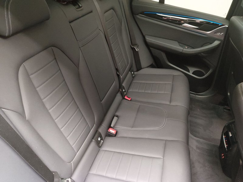 BMW iX3 • panorama • ACC — 12