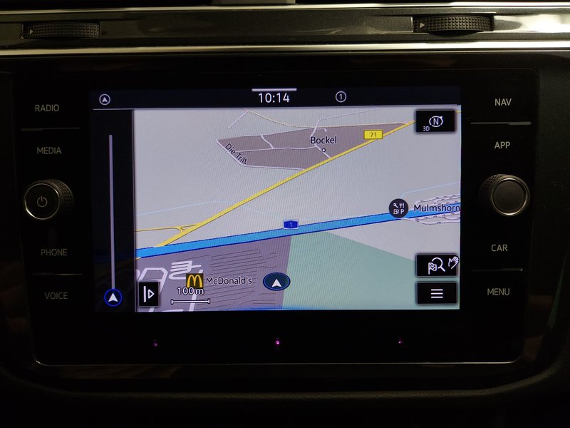 Volkswagen Tiguan 2.0 TDI automatik Life • ACC • bežično punjenje — 18