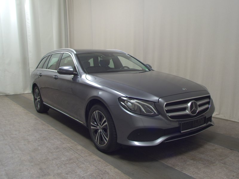 Mercedes-Benz E 220 d karavan automatik Avantgarde • ACC • električna peta vrata — 3