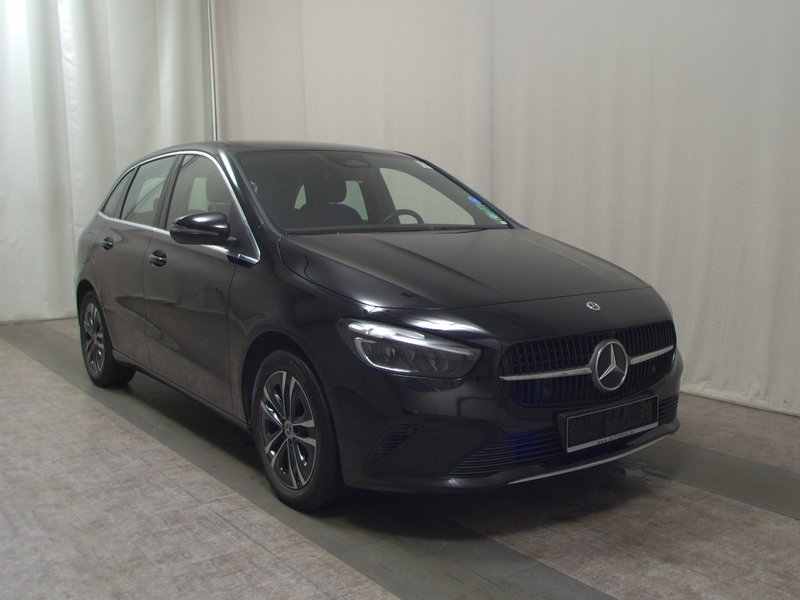 Mercedes-Benz B 250 e automatik Progressive • koža • Full LED — 3