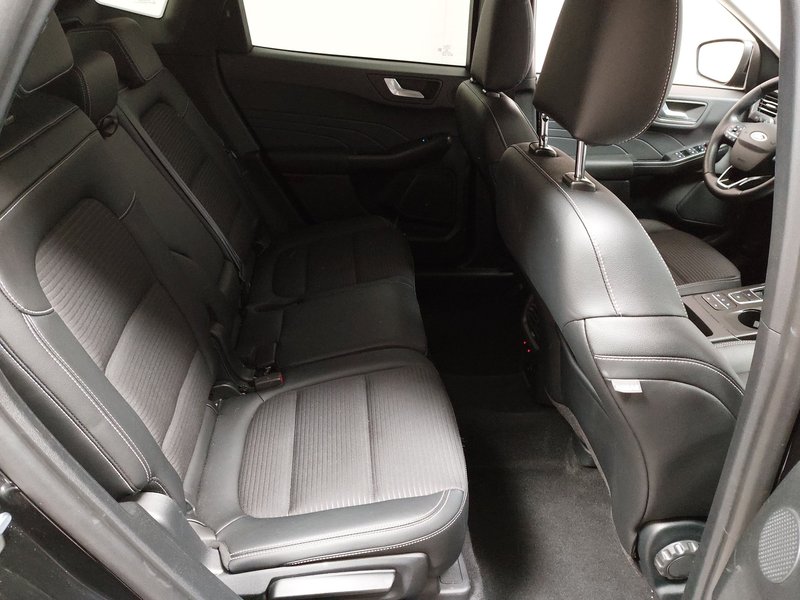 Ford Kuga 2.0 EcoBlue automatik Titanium X • ACC • Kuka za vuču (AHK) — 12
