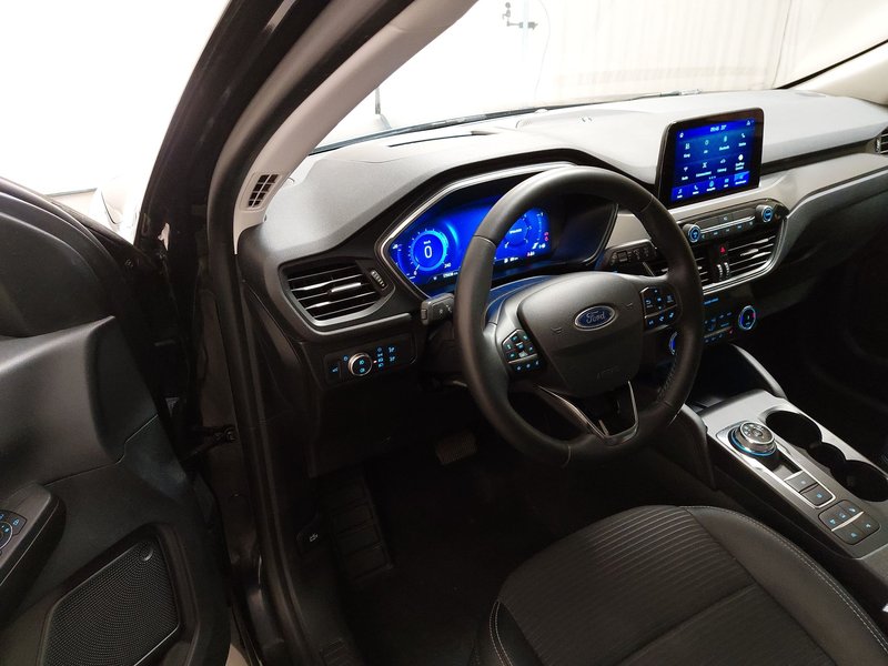 Ford Kuga 2.0 EcoBlue automatik Titanium X • ACC • Kuka za vuču (AHK) — 6