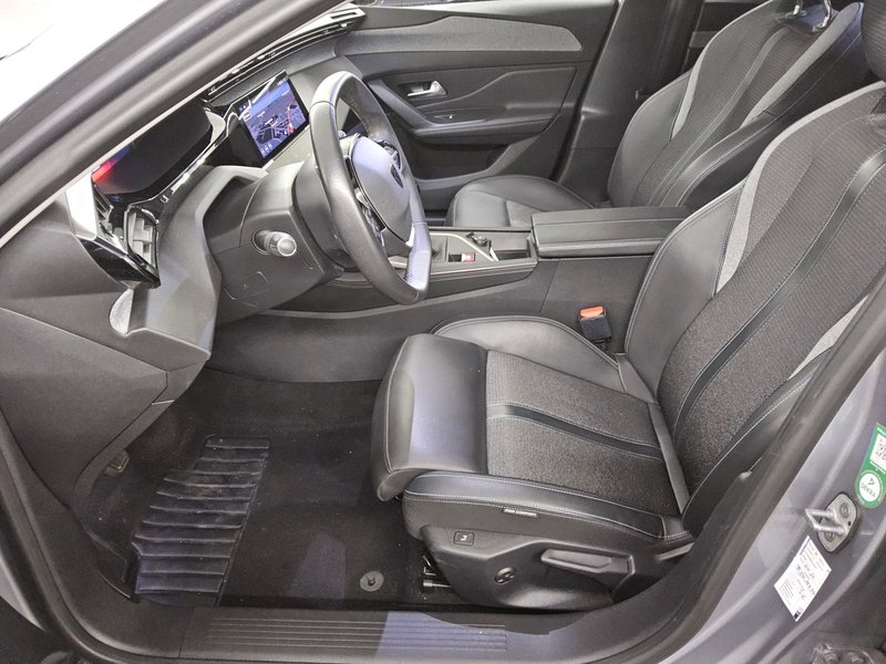 Peugeot 308 1.5 BlueHDi 130 Allure • ACC • LED — 9