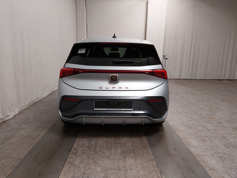 Cupra Born • ACC • bežično punjenje — 14