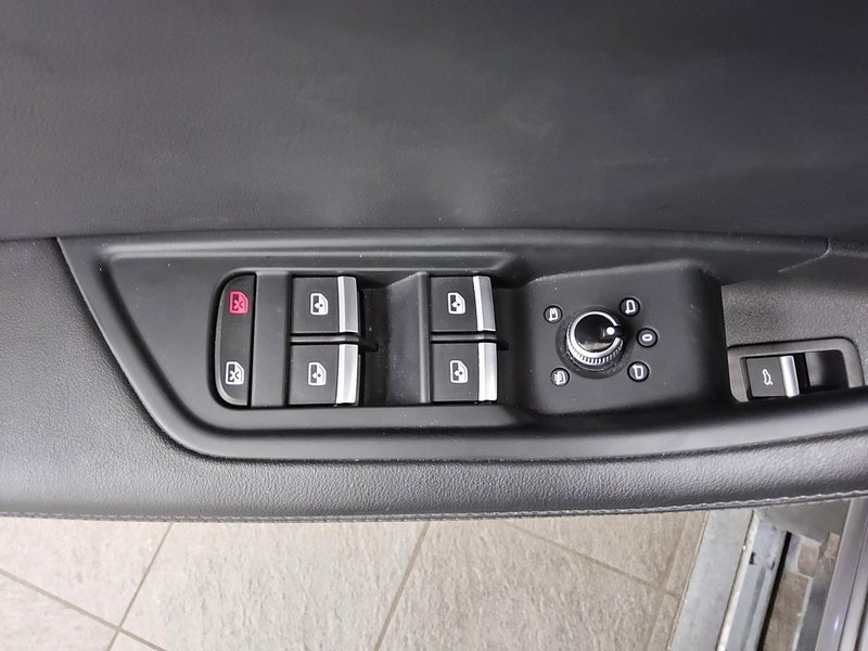 Audi A4 Avant 40 TDI automatik advanced • Full LED • koža — 10