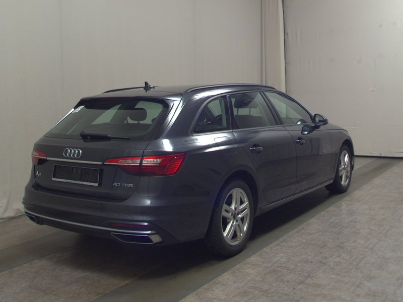 Audi A4 Avant 40 TFSI advanced automatik • bežično punjenje — 4