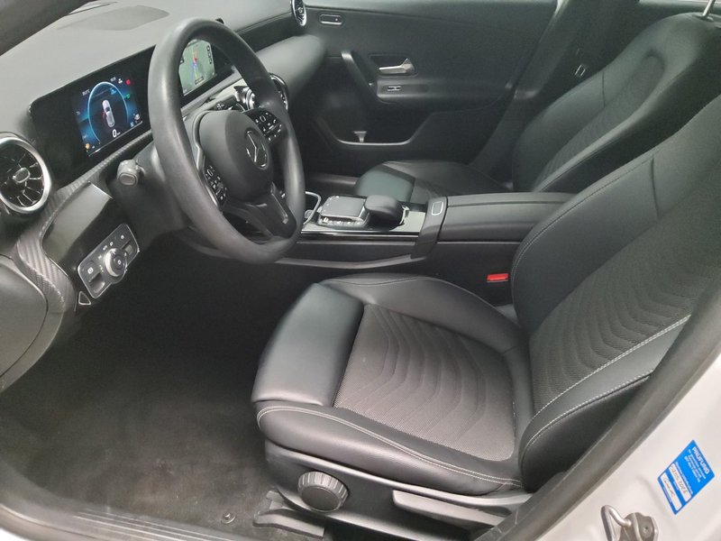 Mercedes-Benz A 180 d automatik • LED • digitalni instrumenti — 9