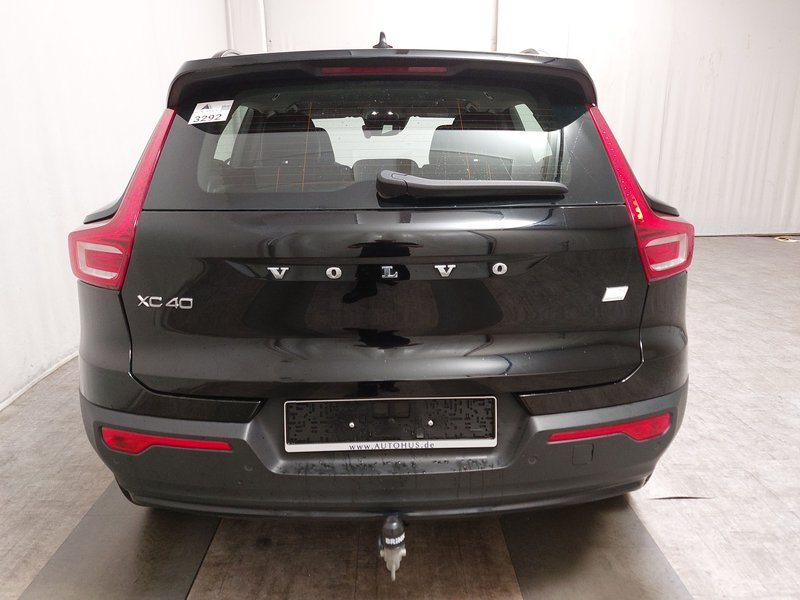 Volvo XC40 T4 Recharge Plus Dark automatik • AHK • Full LED — 14