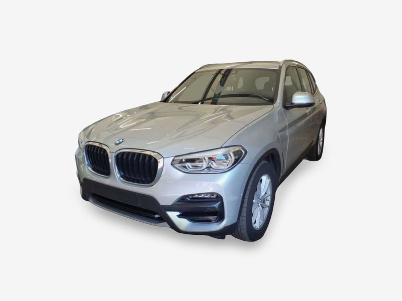 BMW X3 xDrive30e automatik Advantage • Full LED • panorama