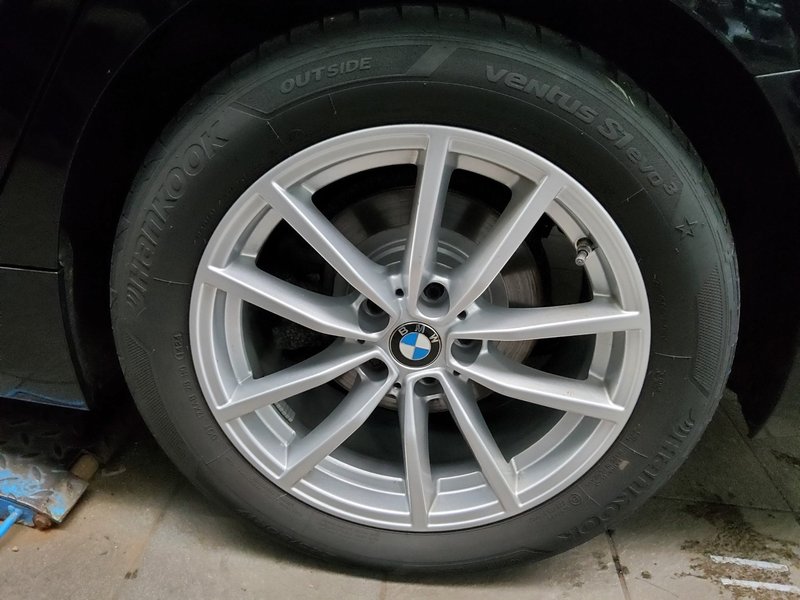 BMW 320d Touring automatik • ACC • LED — 11