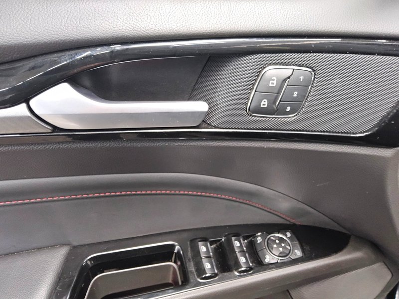 Ford Mondeo Turnier 2.0 EcoBlue automatik ST-Line • ACC • LED — 9