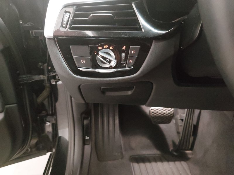 BMW 520d Touring automatik • ACC • AHK — 7