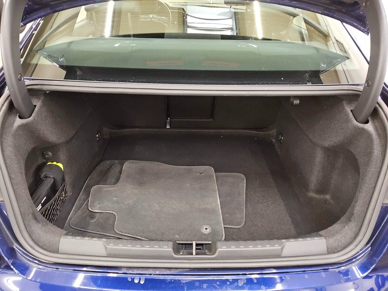 Audi A3 35 TDI advanced automatik • digitalni instrumenti • LED — 12