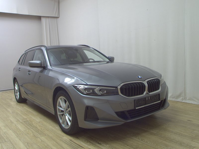 BMW 320d Touring automatik • AHK • Full LED — 3