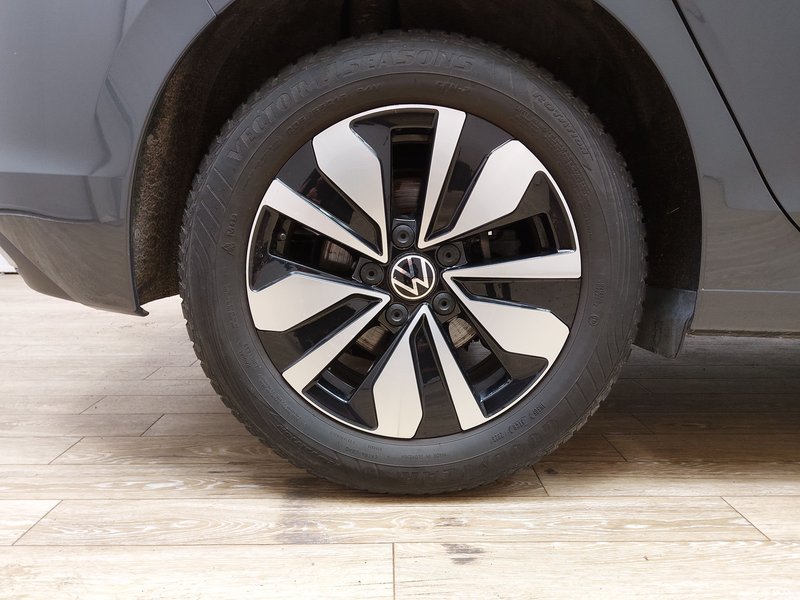 Volkswagen Golf 2.0 TDI automatik Move • ACC • LED — 8