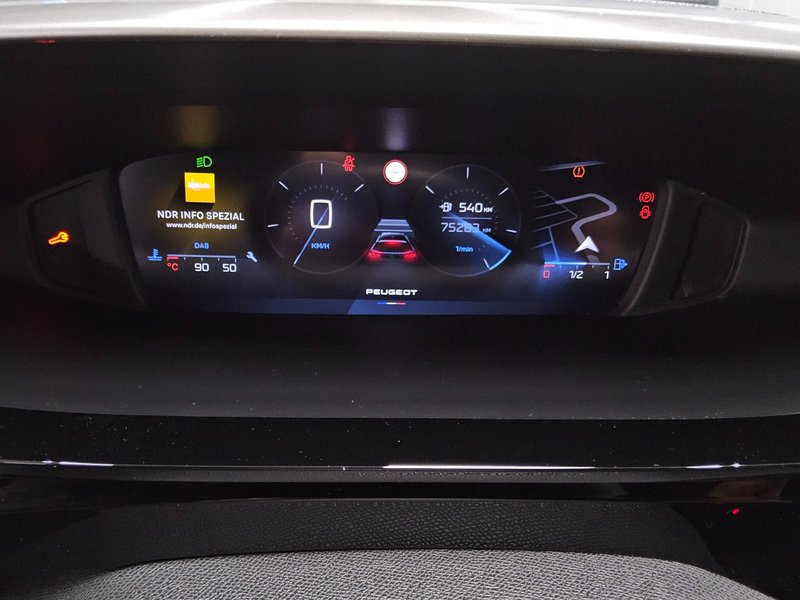 Peugeot 308 1.5 BlueHDI Allure • ACC • LED — 8