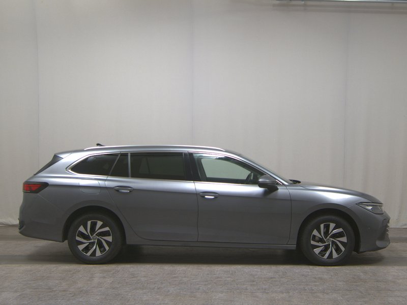Volkswagen Passat Variant 2.0 TDI Business • ACC • HUD