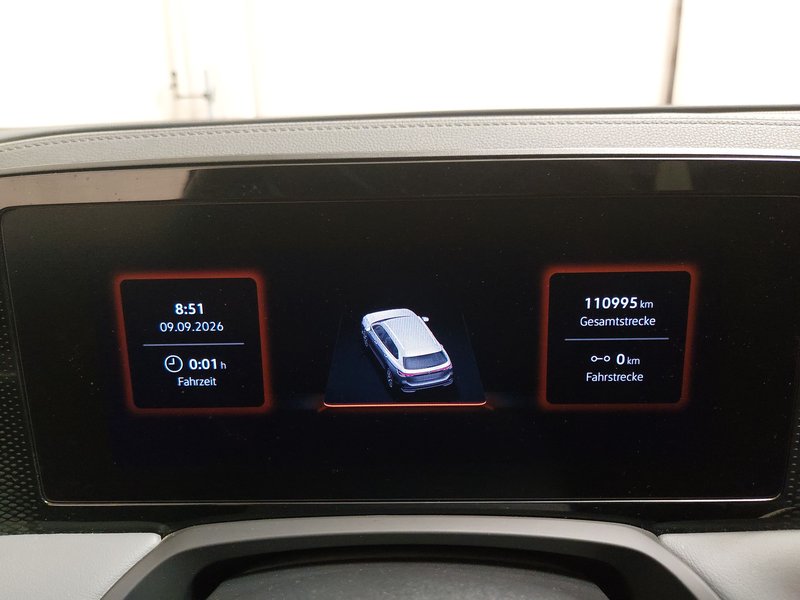 Volkswagen Passat Variant 2.0 TDI Business • ACC • HUD — 21