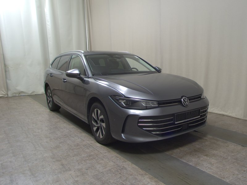 Volkswagen Passat Variant 2.0 TDI Business • ACC • HUD — 3
