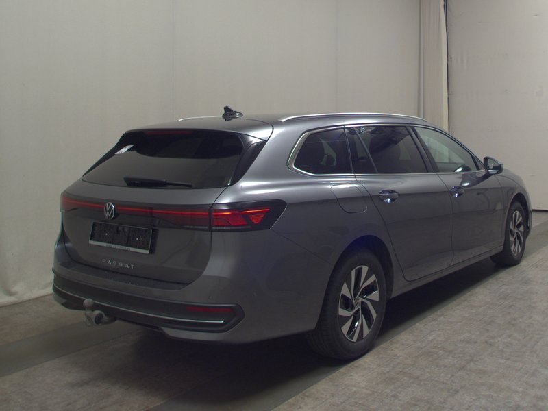 Volkswagen Passat Variant 2.0 TDI Business • ACC • HUD — 4