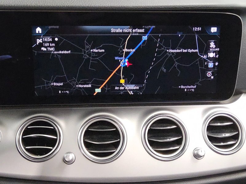 Mercedes-Benz E 300 de karavan automatik Avantgarde • panorama • LED — 7
