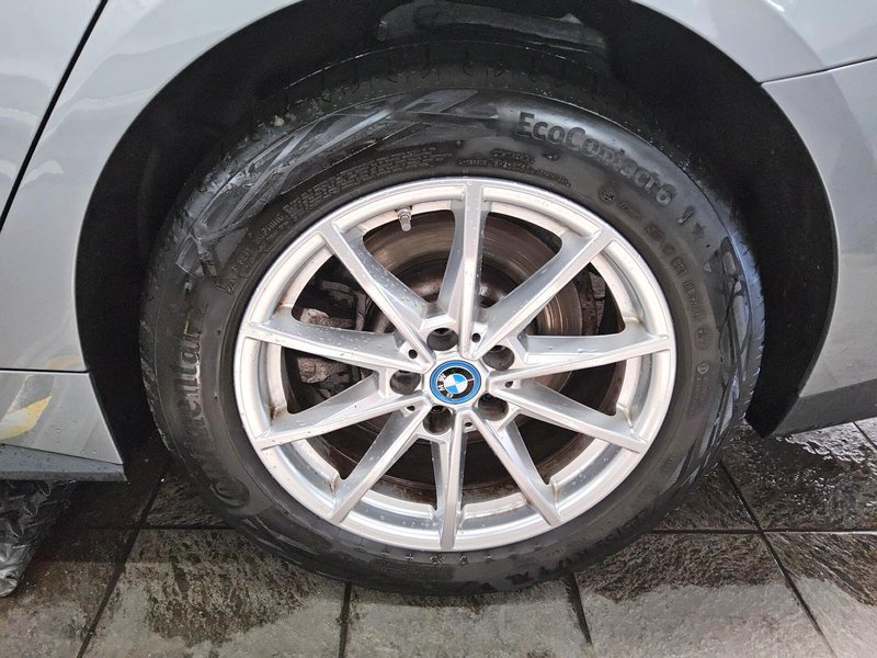 BMW i4 Gran Coupé eDrive35 • ACC • Full LED — 11