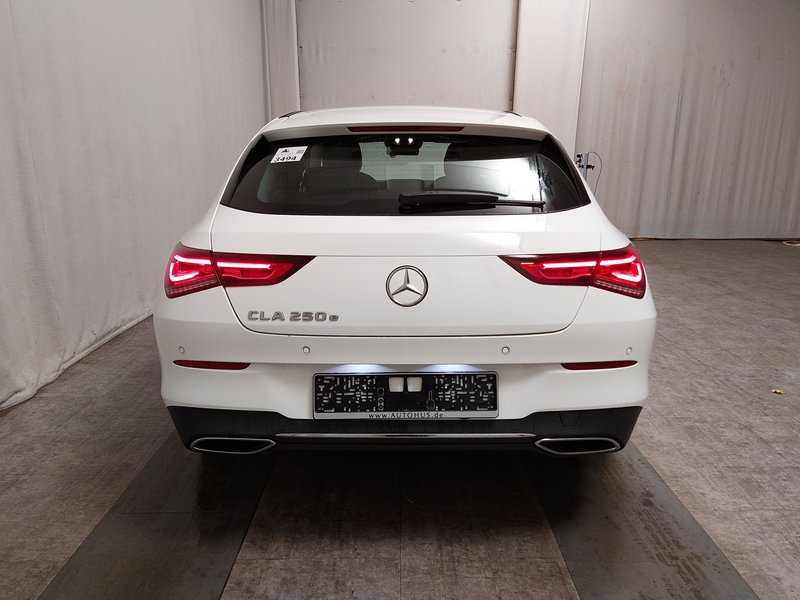 Mercedes-Benz CLA 250 e Shooting Brake Progressive • HUD — 14
