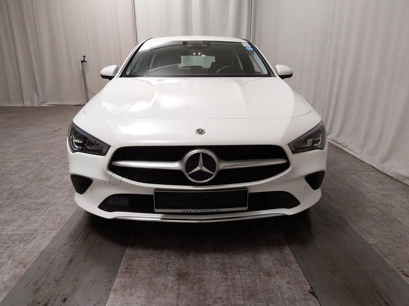 Mercedes-Benz CLA 250 e Shooting Brake Progressive • HUD — 9