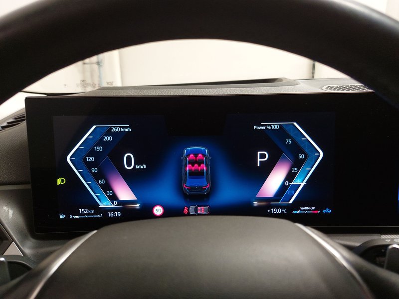 BMW 318d Touring automatik • ACC • HUD — 21