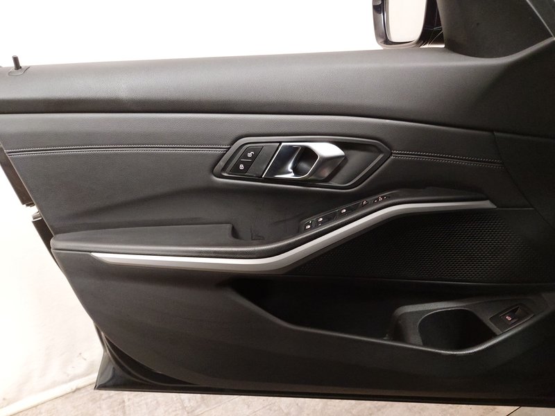 BMW 318d Touring automatik • ACC • HUD — 5