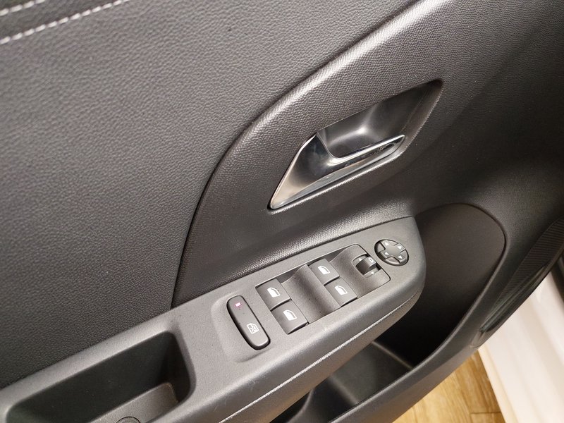 Opel Corsa-e Elegance • Full LED • digitalni instrumenti — 5