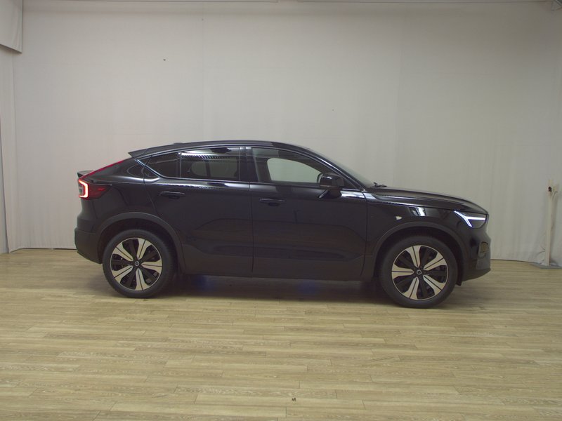 Volvo C40 Recharge Pure • el. peta vrata • Full LED