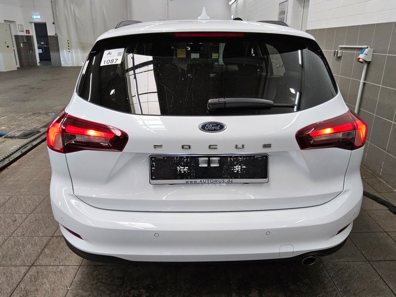 Ford Focus Turnier 1.5 EcoBlue automatik Cool & Connect • LED • navigacija — 10